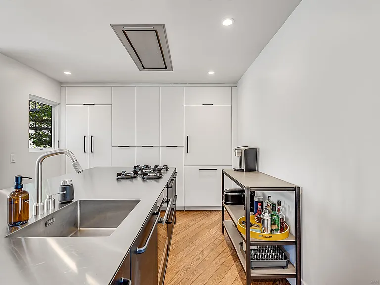 7135 Olivetas Ave — Photo 15