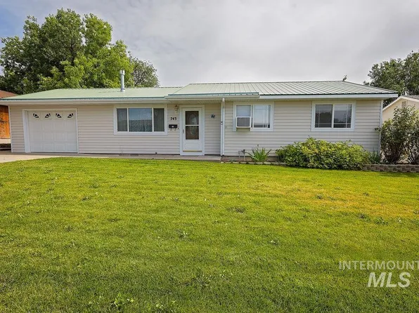 743 20th Ave E, Jerome, ID 83338