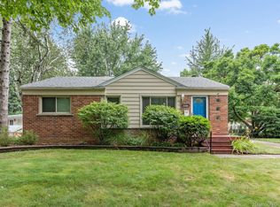 31066 Minton St, Livonia, MI 48150