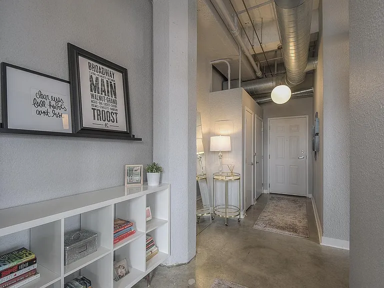 1535 Walnut St #501 — Photo 4