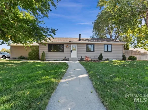 1198 N Pyrite Ave, Kuna, ID 83634
