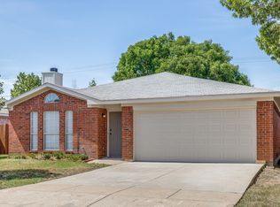 933 Packard Dr, Arlington, TX 76001