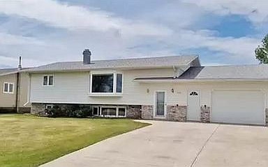300 DeSmet Ave Harvey
