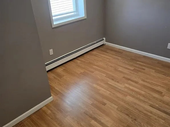 401 4th Street image 7 of 11