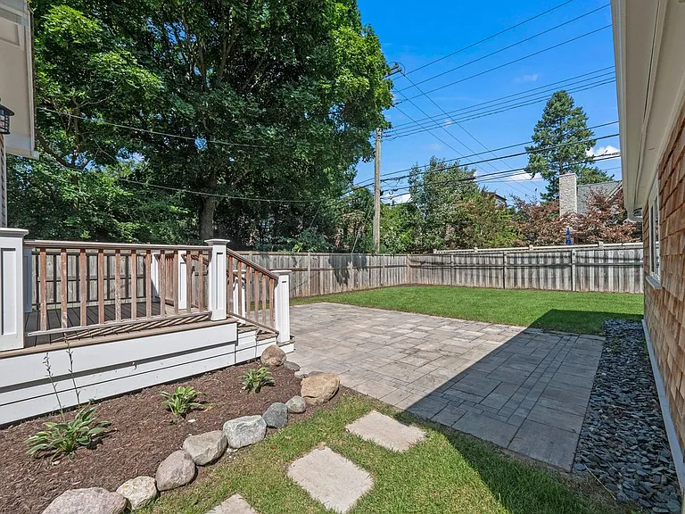650 W Lincoln St — Photo 41