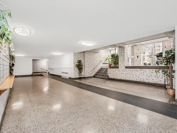 1475 Thieriot Avenue image 2 of 19