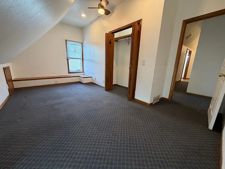 2534 Windsor Ave #2536 — Photo 16
