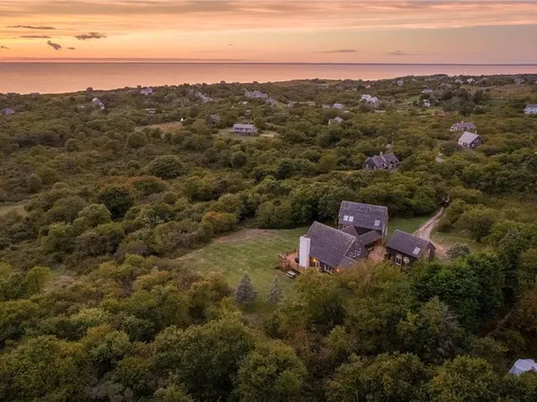 978 Cooneymus Rd, Block Island, RI 02807