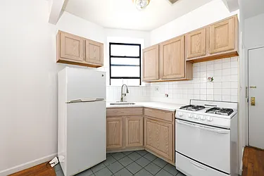 Rented by J Misrahi Realty Corp