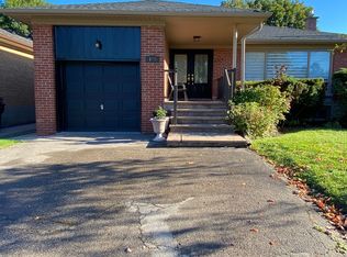 175 Searle Ave, Toronto, ON M3H 4B5