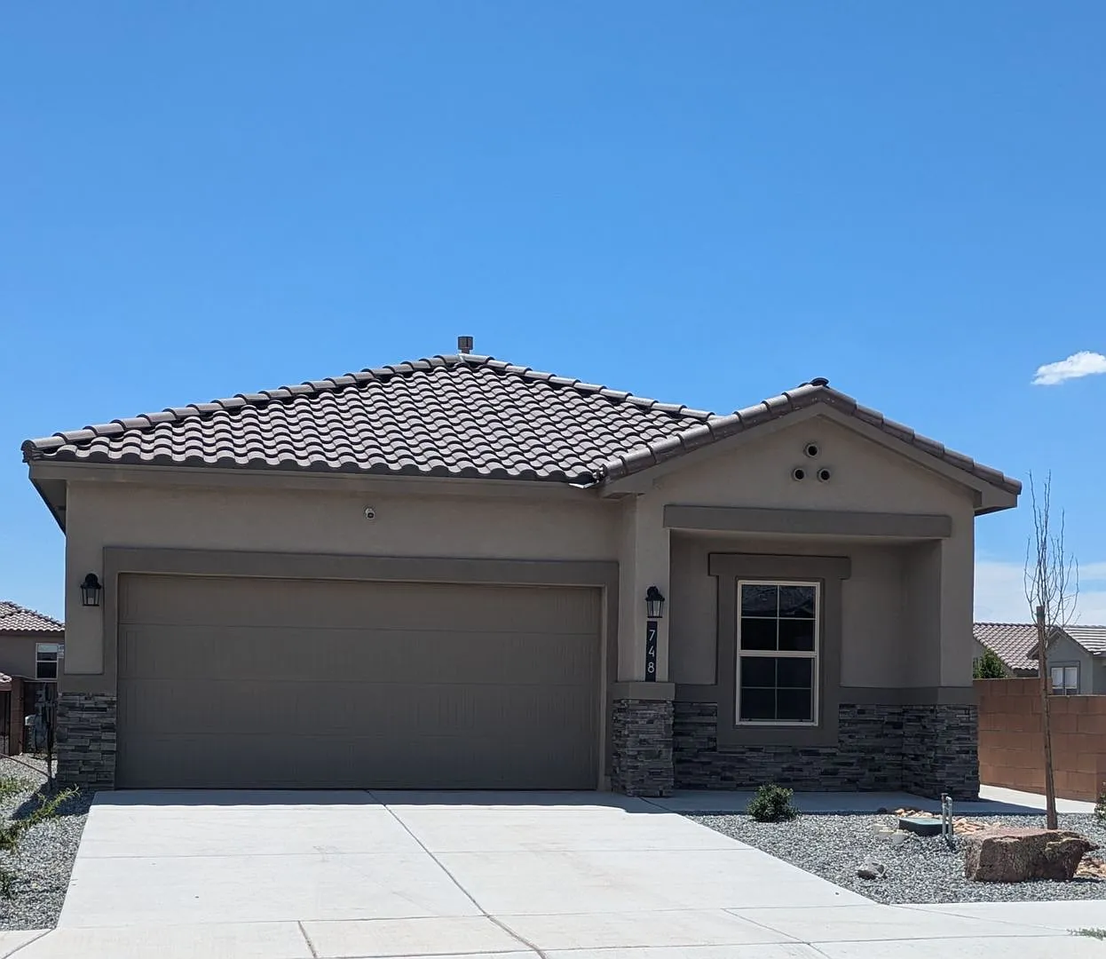 748 Amastista Loop SE — Photo 1