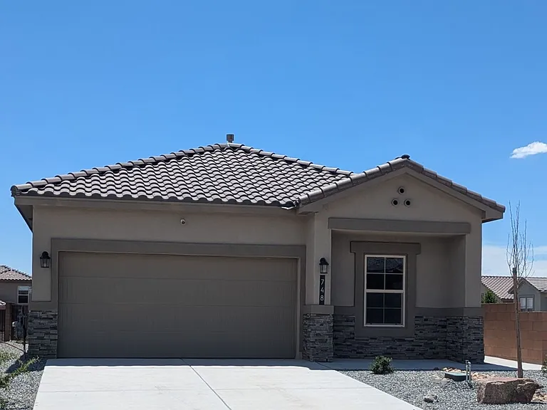 748 Amatista Loop SE — Photo 1
