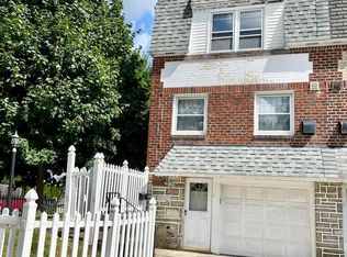 10163 Ferndale St, Philadelphia, PA 19116