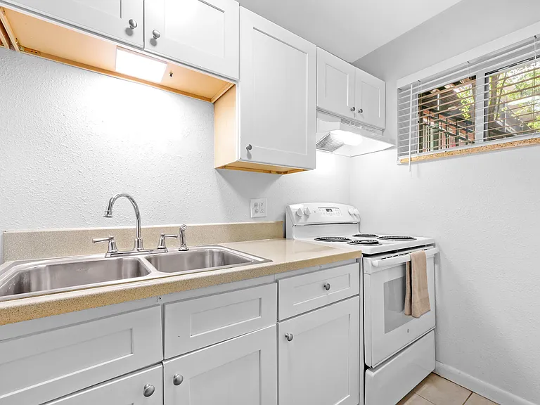 Avanti Living — Photo 10