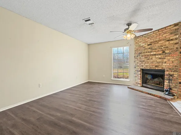 3323 King Bradford Dr, Baton Rouge, LA 70816