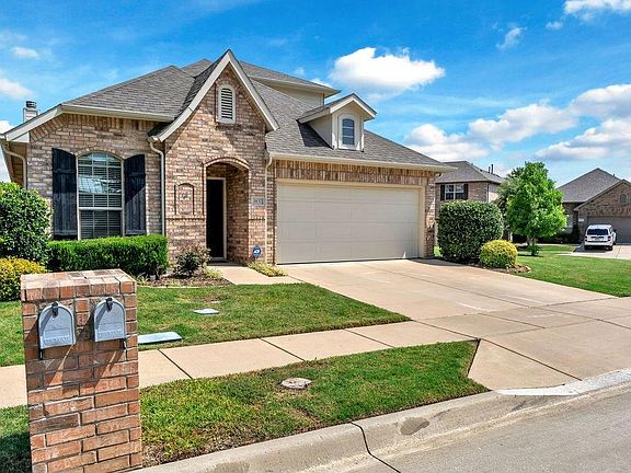 4th image of 3837 Redwood Creek Ln