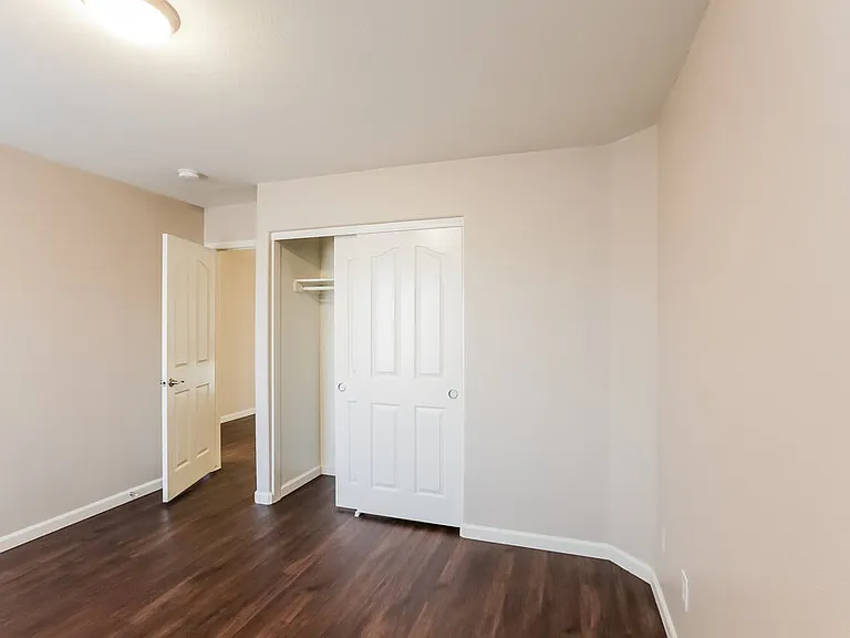 9243 W Salter Dr — Photo 13