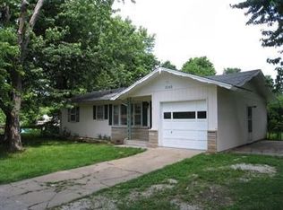 3145 W Latoka St, Springfield, MO 65807