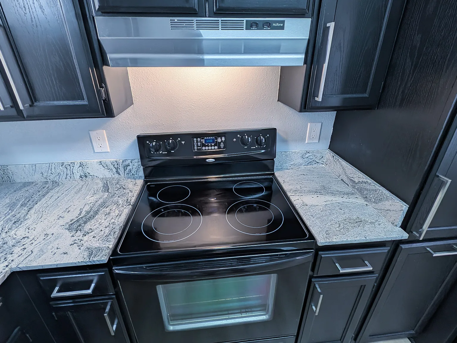 2 bed, 700 sqft, $1,100 — Photo 4