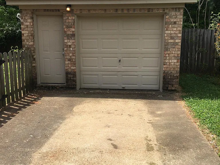 2741 Fleet Dr — Photo 11