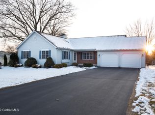 1493 Maple Crest Dr, Castleton On Hudson, NY 12033