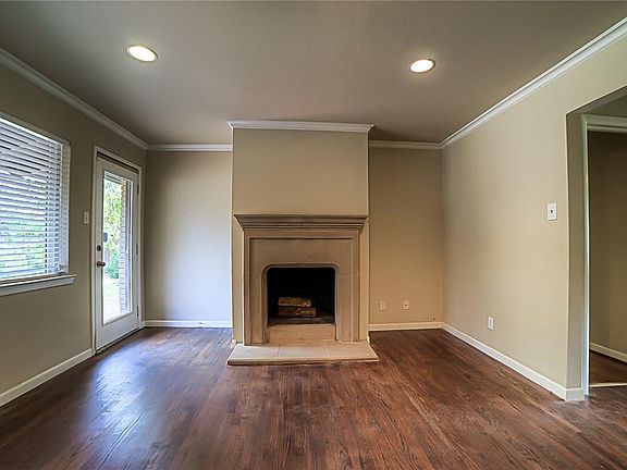5th image of 6007 Del Roy Dr