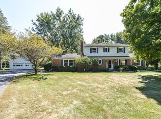 5653 Blue Grass Ct, Saline, MI