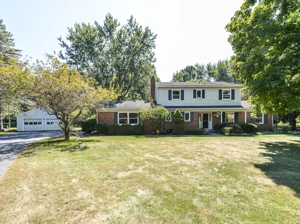 5653 Blue Grass Ct, Saline, MI 48176
