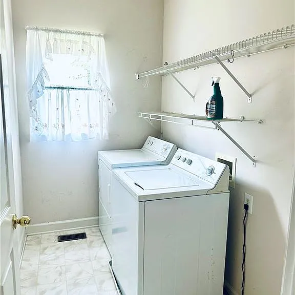811 Valley Dr — Photo 11