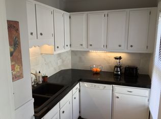 12 Clifton St, Portland, ME 04101