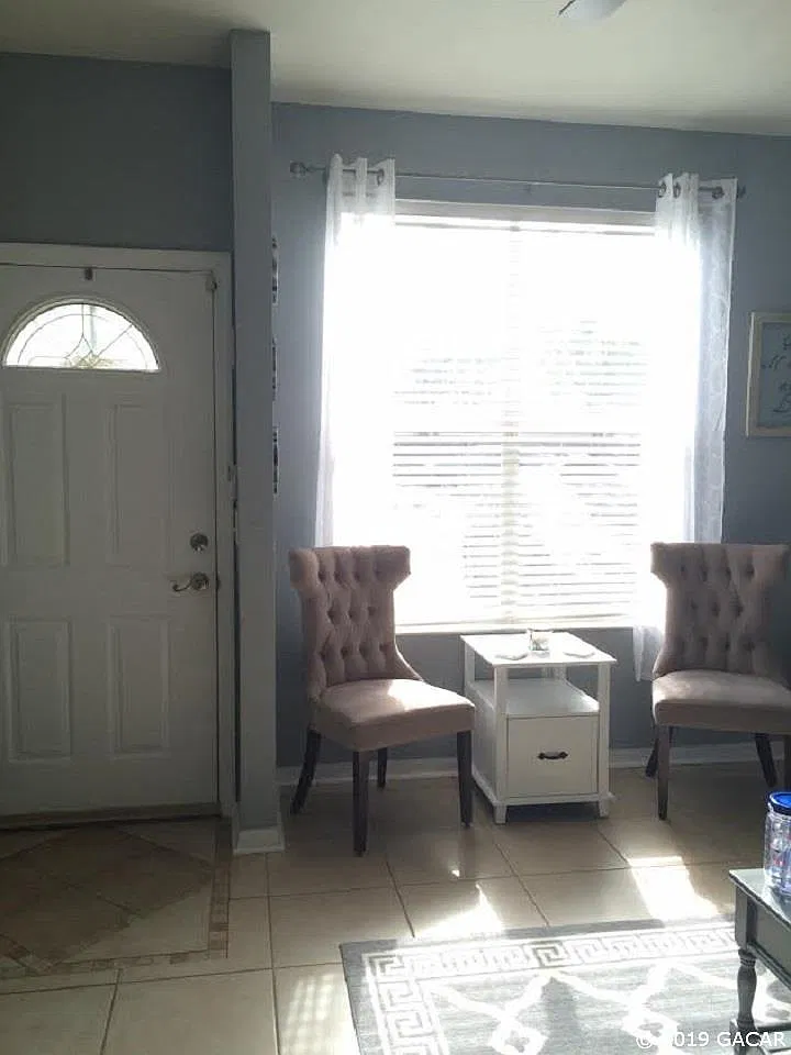 2 bed, 1176 sqft, $1,350 — Photo 3