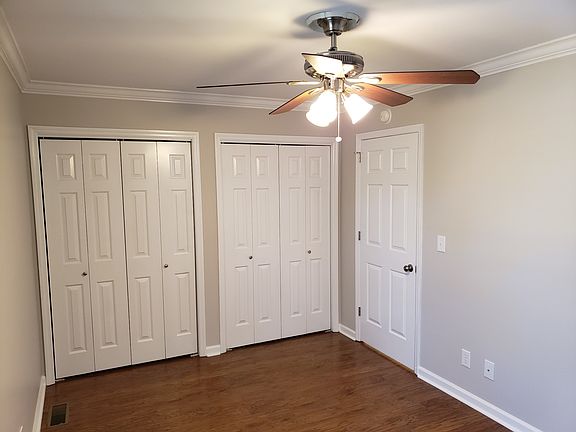 3rd image of 114 Acklen Park Dr APT 4