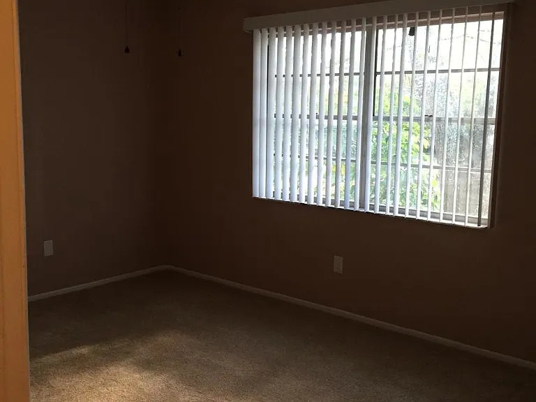 13901 Village Terrace Dr — Photo 17