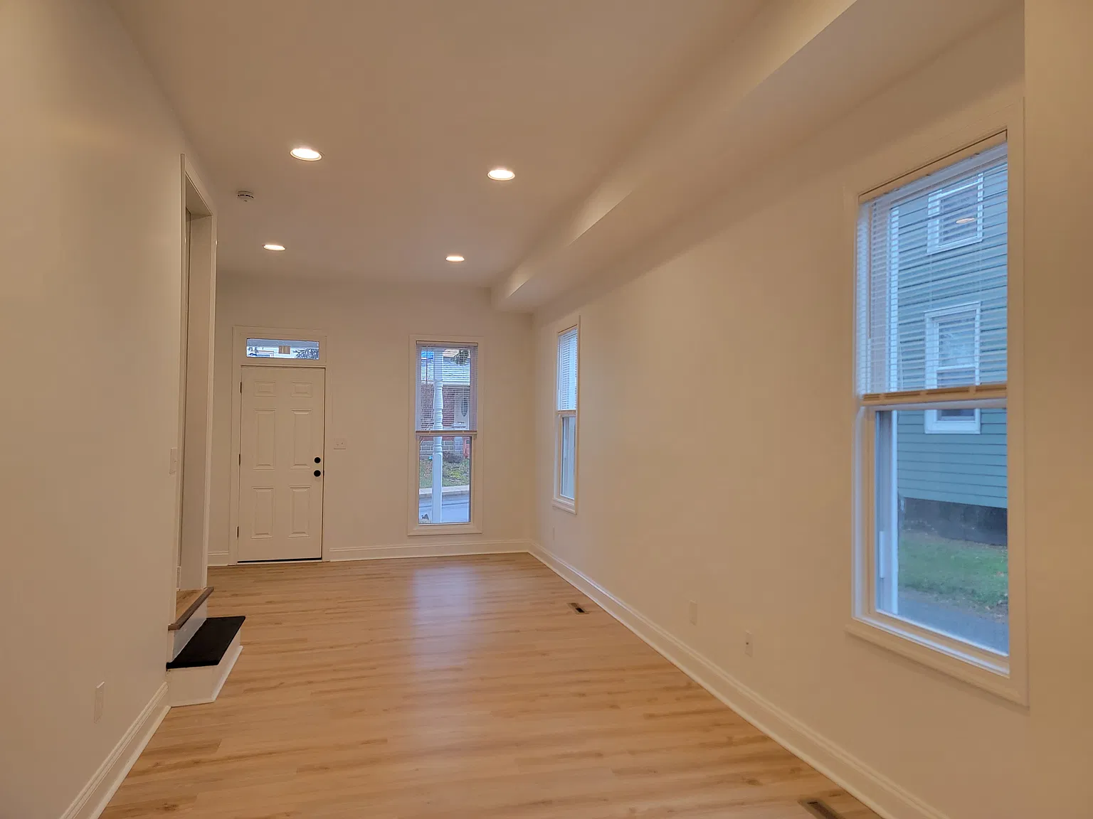 2 bed, 1120 sqft, $1,450 — Photo 3