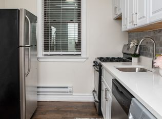 2131 W Giddings St APT 1A, Chicago, IL 60625