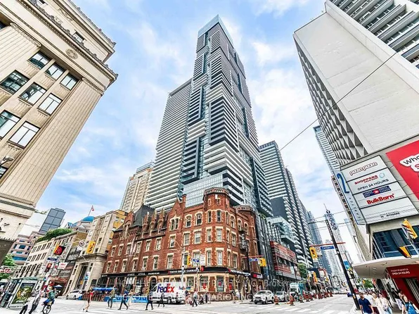 7 Grenville St #2106, Toronto, ON M4Y 0E9