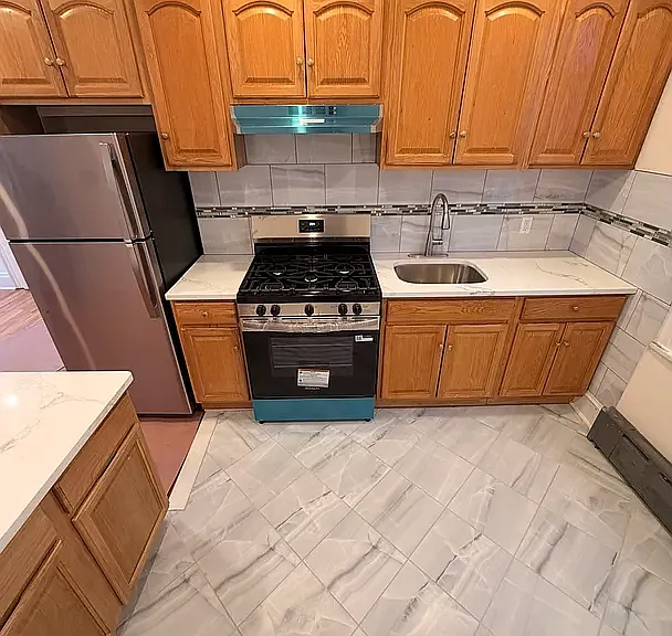 32-02 28th Ave #2R — Photo 4