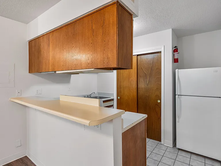 Brandywood Park Apartments — Photo 32