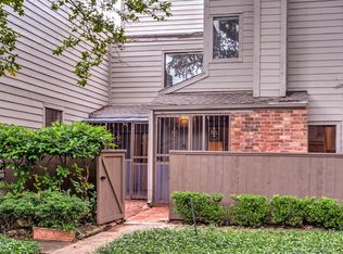 1550 Prairie Grove Dr, Houston, TX 77077