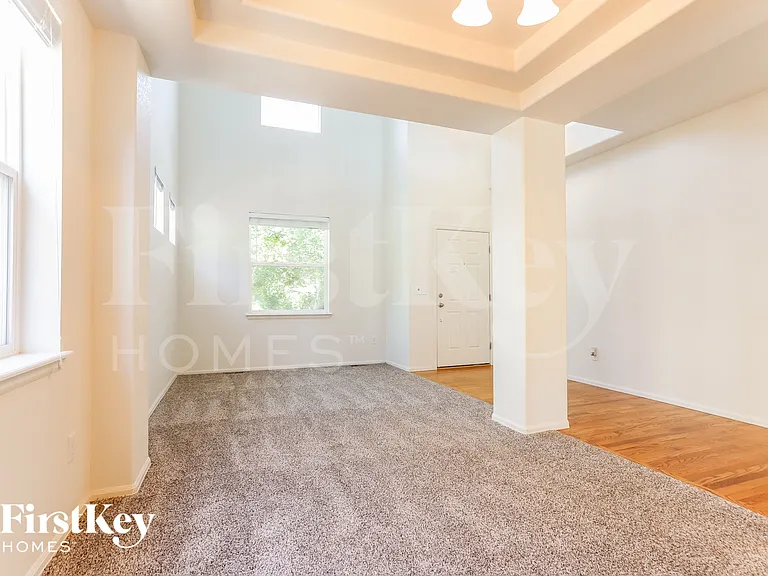 25028 E Canal Pl — Photo 5