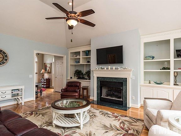 5th image of 309 Pebble Beach Dr