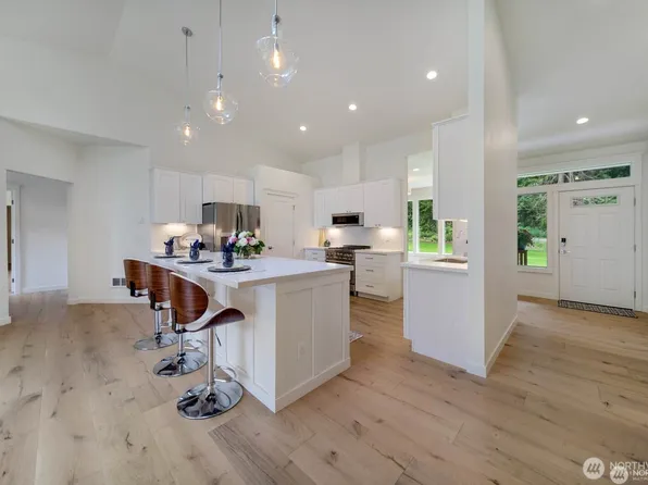 39195 Blackmouth Place NE, Hansville, WA 98340