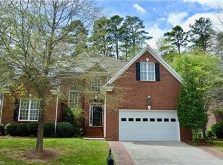 2433 Retriever Ln, Greensboro, NC 27455