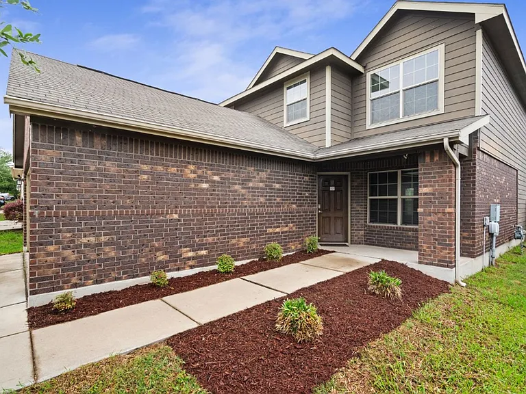 7204 Outfitter Dr — Photo 32