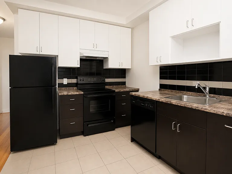 60 Cobourg St #2 — Photo 1