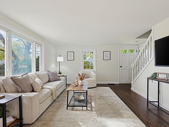 5th image of 19 Brookhaven Rd