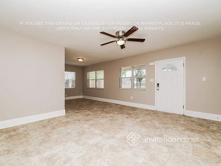 3704 N Clearfield Ave — Photo 3