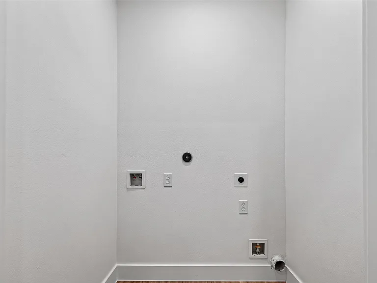 2105 Holman St — Photo 22