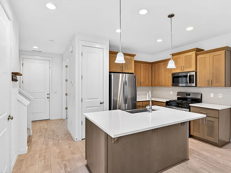 11848 SE Pleasant Valley Pkwy — Photo 6