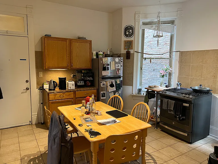1114 N Wolcott Ave #1F — Photo 8